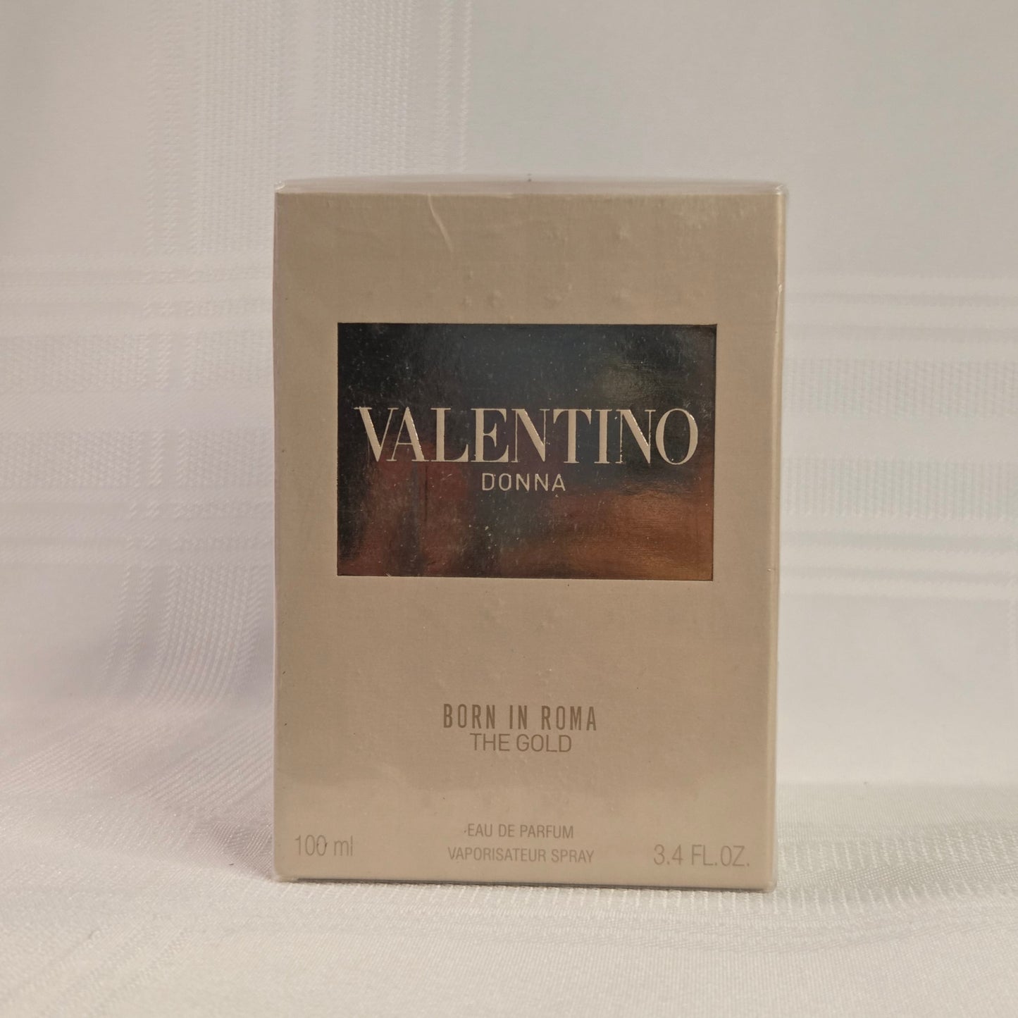 Donna Born in Roma Gold